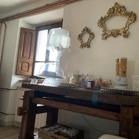 Oda ve Kahvaltı La Pecora E L Agnello