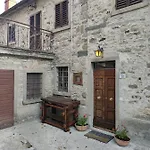 La Pecora E L Agnello